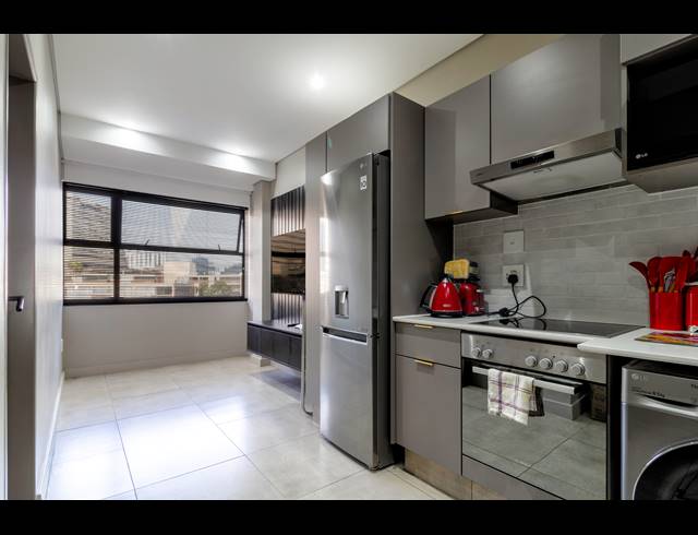 1 BEDROOM APARTMENT FOR SALE IN SANDOWN